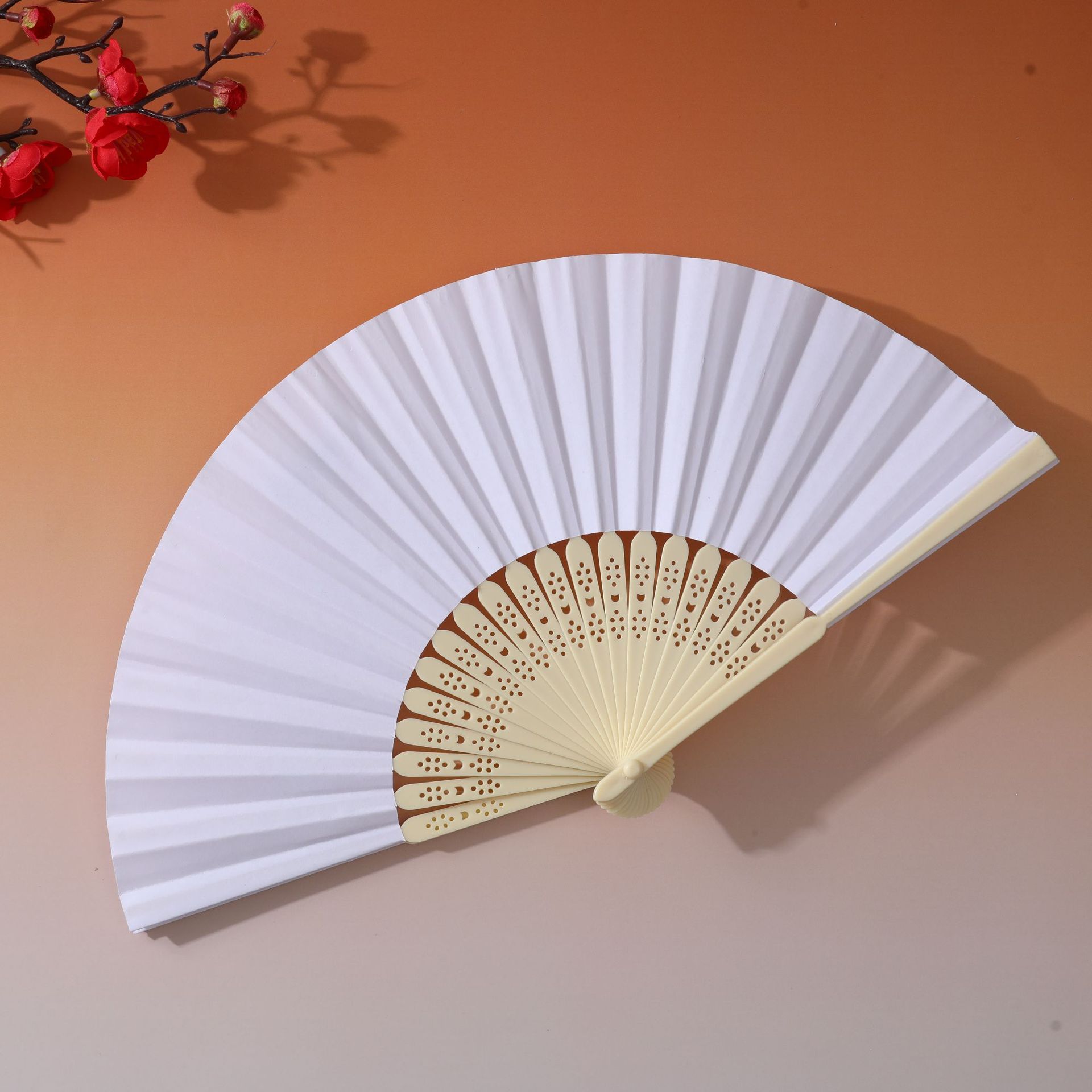 Foldable Bamboo Fan Handheld Folding Fan Decoration Chinese Vintage Retro Fabric Fan for DIY Decoration Wedding Dancing Party