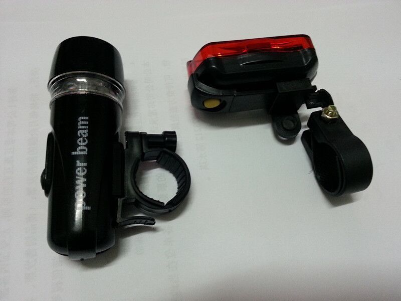 Bicycle Front Light LED Bike Light Set Butterfly Rear Light Cycling Safety - Black - Size 2PCS