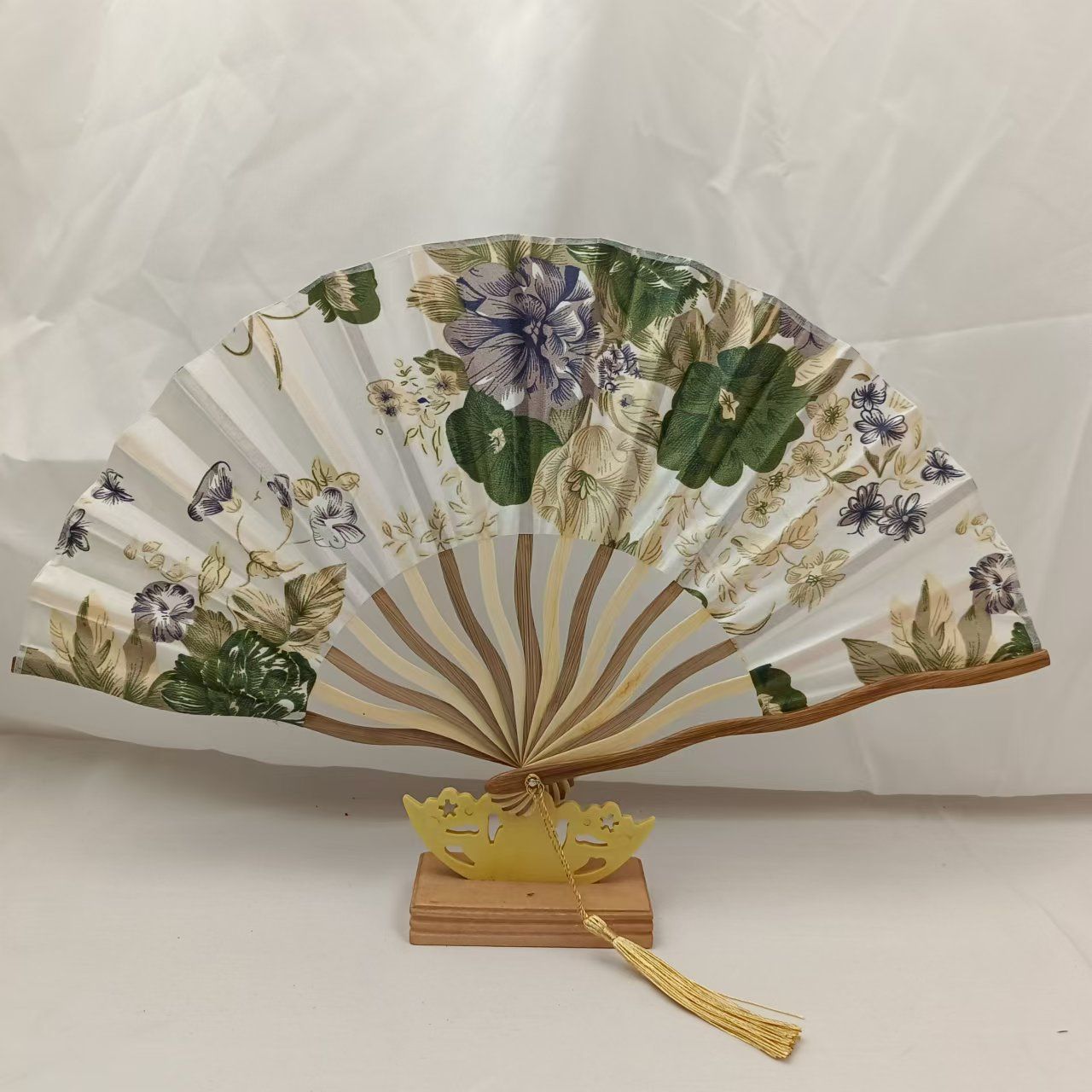 Hand Fan Retro Style Handheld Folding Fans Classic Style Peony Flower Fabric Bamboo Folding Dance Hand Fan for Party Props — image 5