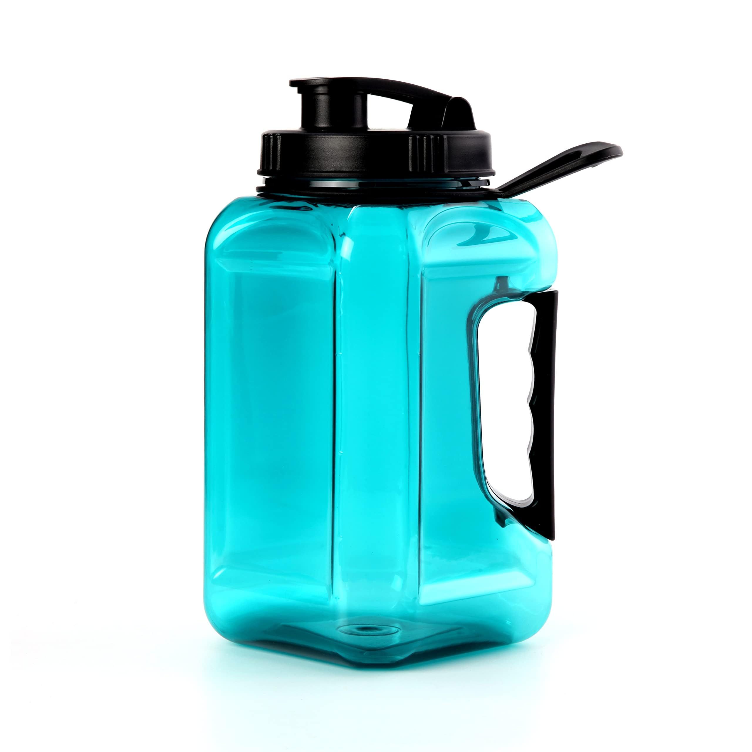 large sports water bottle with drinking time tag, free of bisphenol A, reusable, suitable for outdoor use in fitness centers