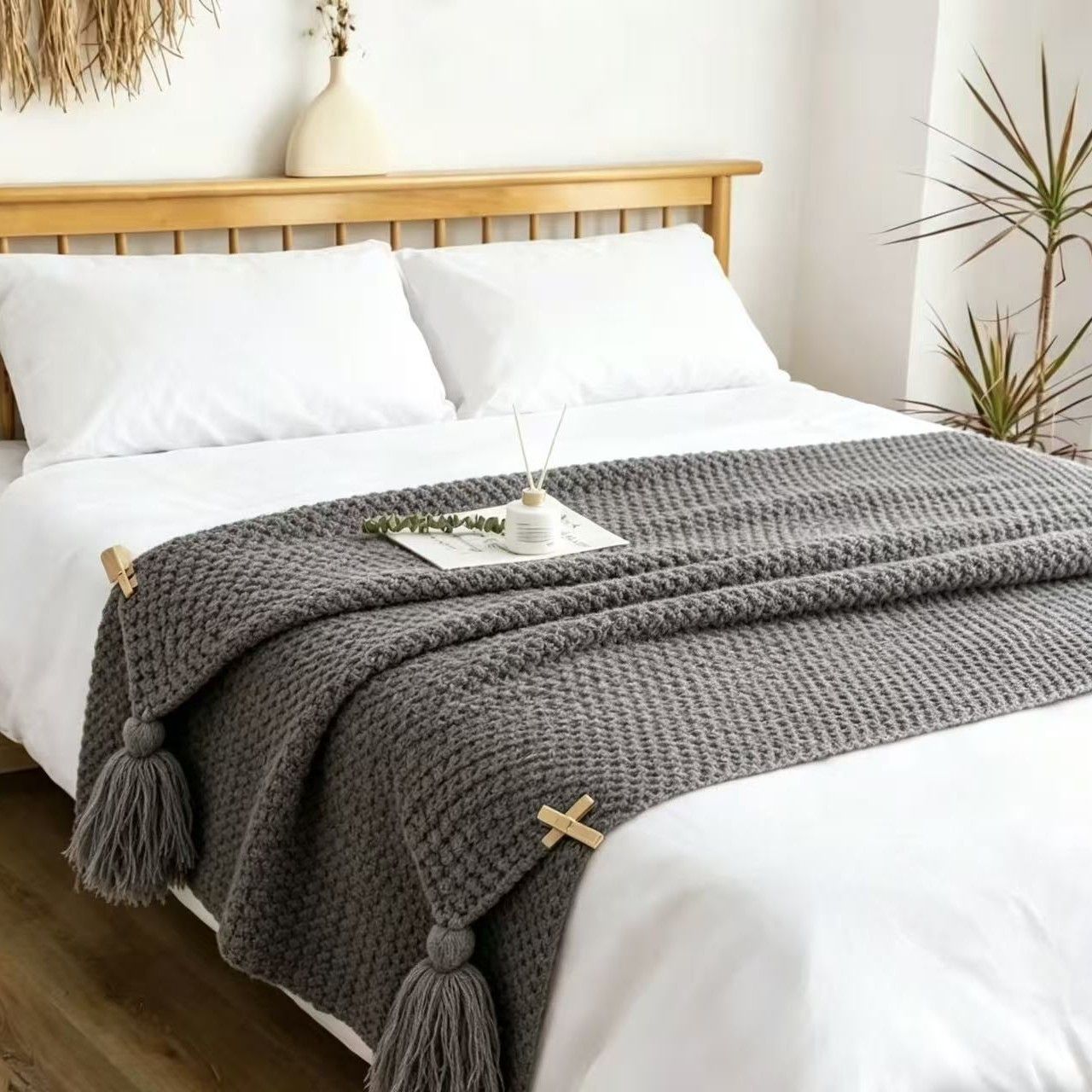 Grey 110 × 150cm Nordic Style Tassel Knit Throw Blanket - Soft Polyester Sofa Blanket with Pineapple Texture - Breathable & Lightweight for Office, Couch