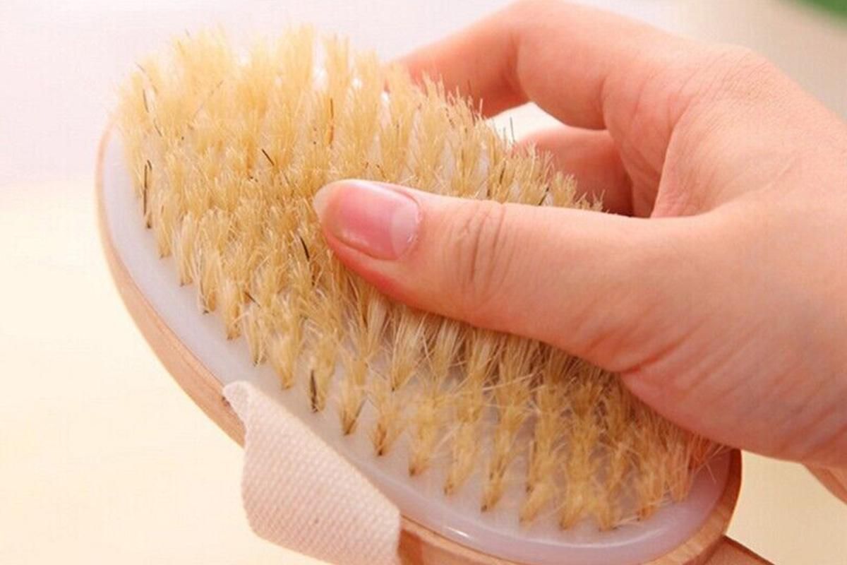 2 Pieces Long Handle Back Shower Brush with Detachable Hand Strap — image 5