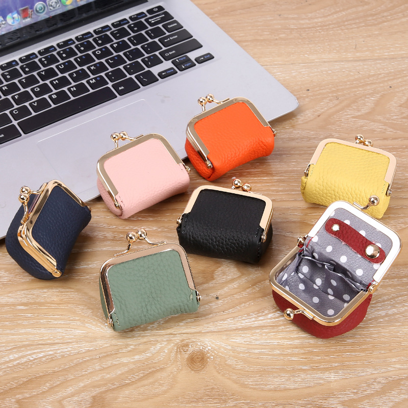 Green Mini Jewelry Pouch - Compact PU Leather Coin Purse for Earrings, Rings, and Necklaces, 6.5x5x3.5cm โ image 3