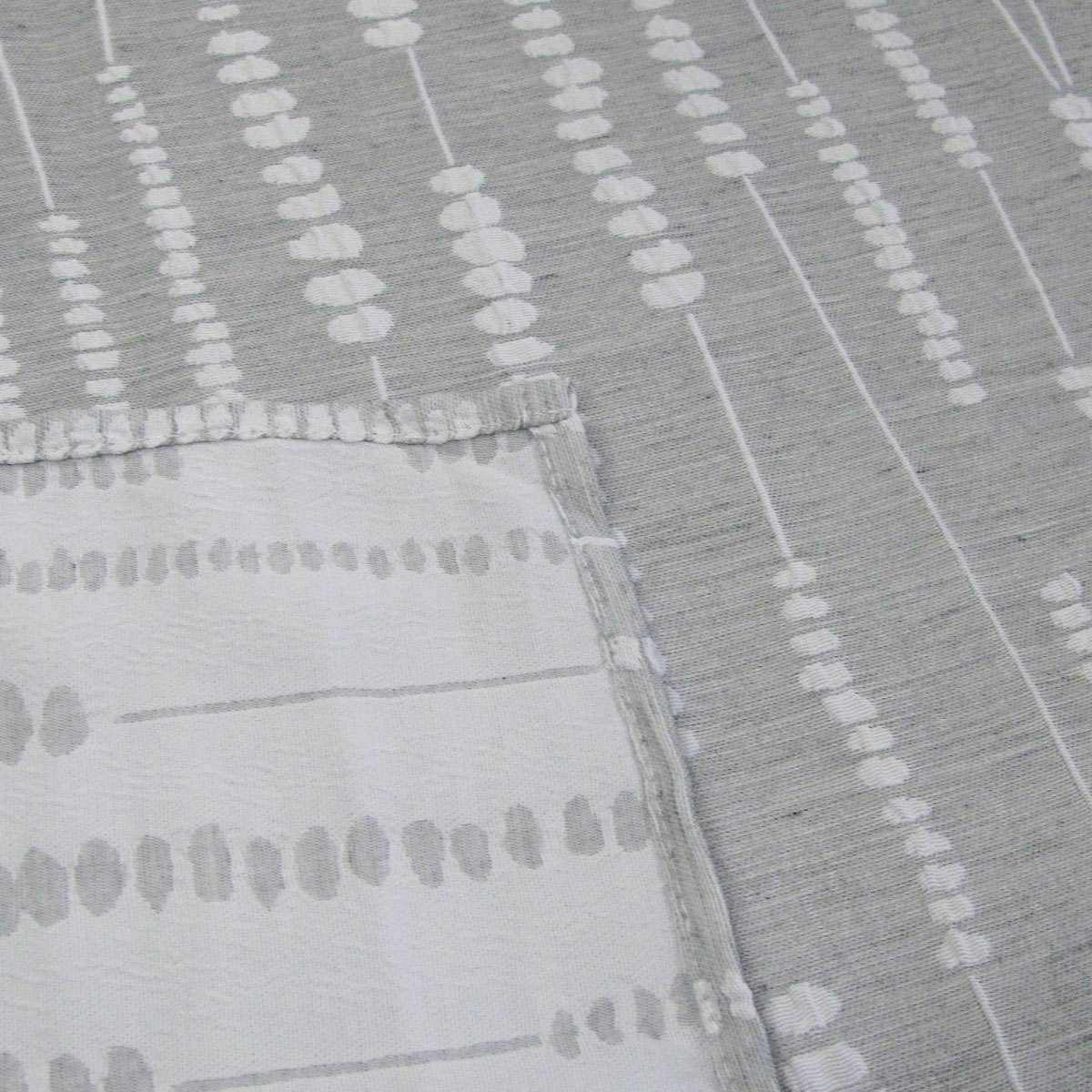 Perline Grey Jacquard Polyester Tablecloth 180 x 300cm — image 3