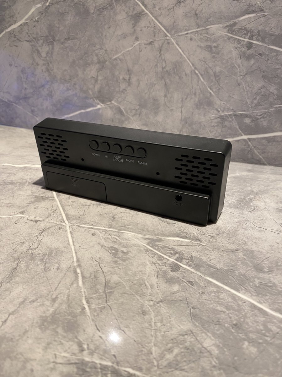 Klok Digital Deluxe - Bedroom - Sound Sensor - Wekker - Black - USB - Battery - LED Wit — image 3