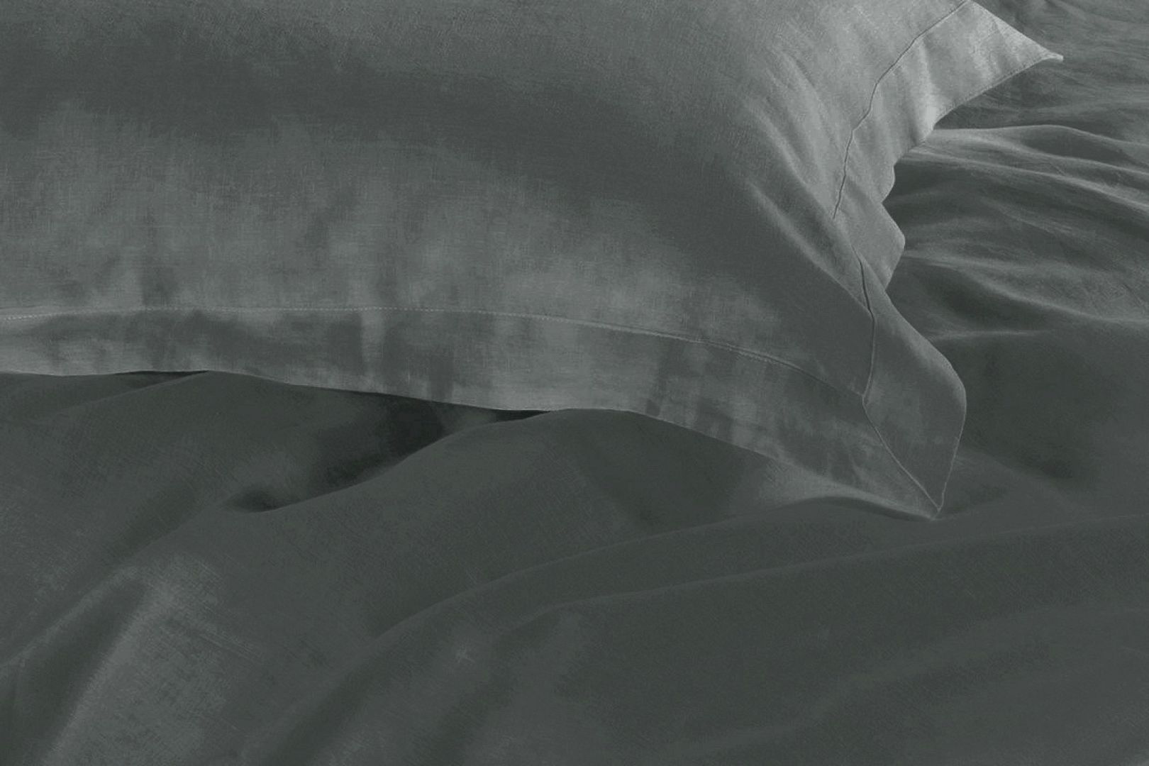 1000TC Tailored Double Size Quilt/Duvet Cover Set - Charcoal — image 3