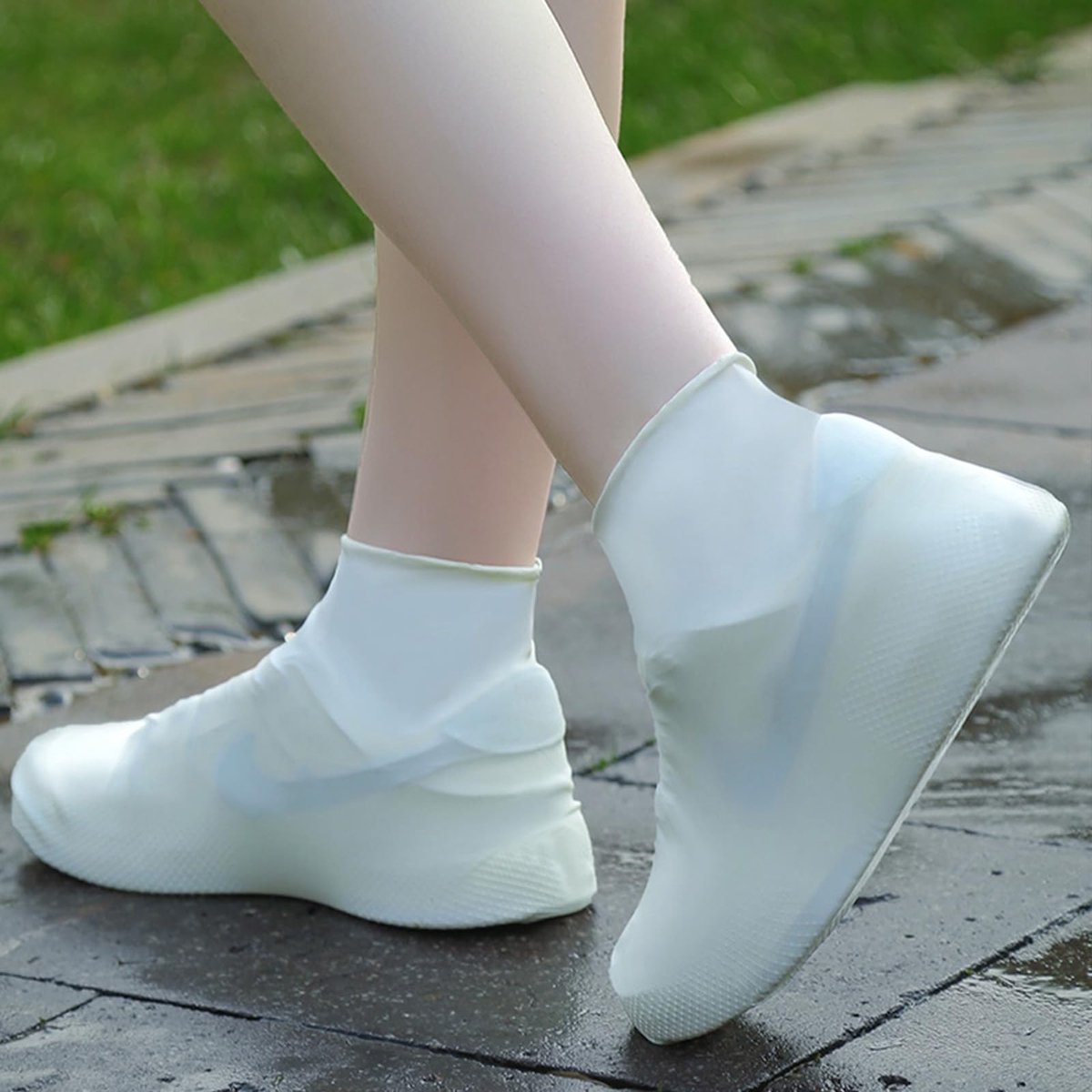 Overshoes - 1 Pair - Waterproof Silicone Overshoes - Reusable, Non-slip, Suitable for Outdoor Activities (White - Size M) — image 4