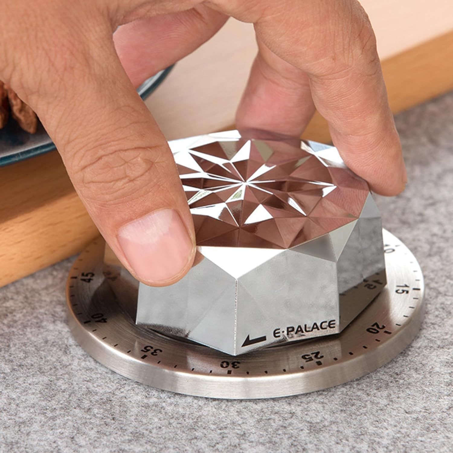 Kitchen Timer, Mechanical Kitchen Timer with Clear Alarm No Battery Required Easy Operation Stainless Steel Timer Precise — image 3