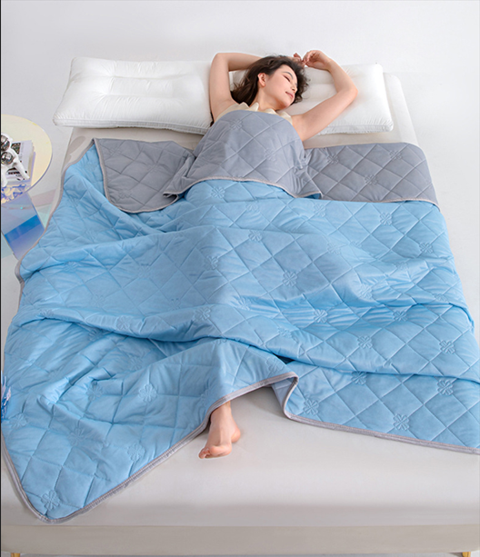 Christmas gifts for loved ones Aussie Summer Cooling Quilt – 4 Sizes, Breathable, Lightweight & Skin-Friendly for Refreshing Sleep All Season(apple — image 3