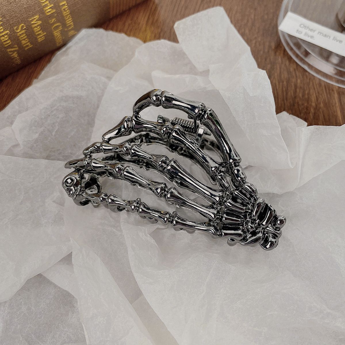 Halloween & Christmas Golden Spider Alloy Hair Claw, Trendy Metal Shark Clip For Festival Costume Styling ā image 5