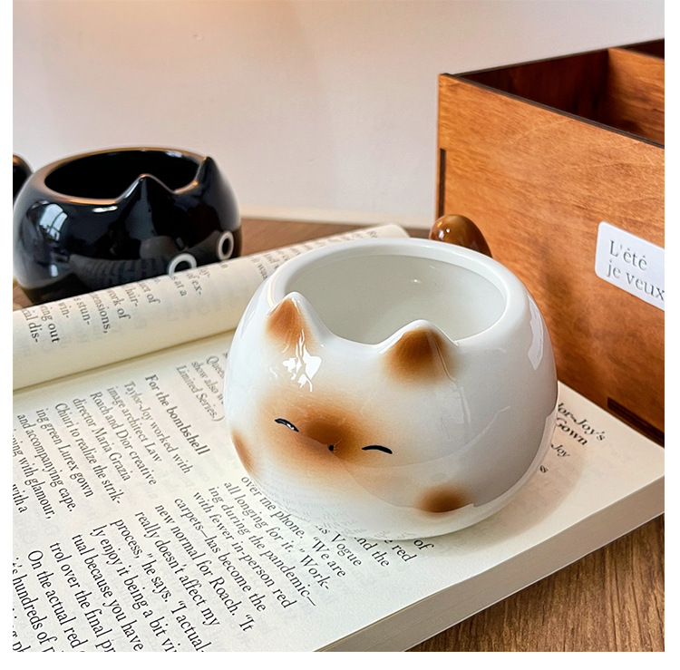 Black Adorable Ceramic Cat Mug - Cute Creative Coffee Cup with Tail Handle (210ml) — image 4