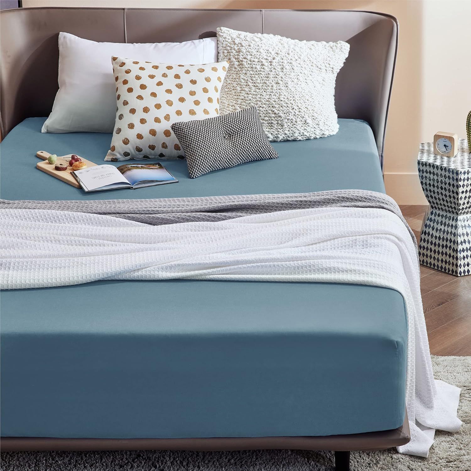 2000TC Hotel Quality Fitted Sheets - 2 Piece Fitted Sheets -Breathable Bedding - Wrinkle, Fade, Stain Resistant- 16inch/40cm Deep Pocket Fitted Bed — image 2