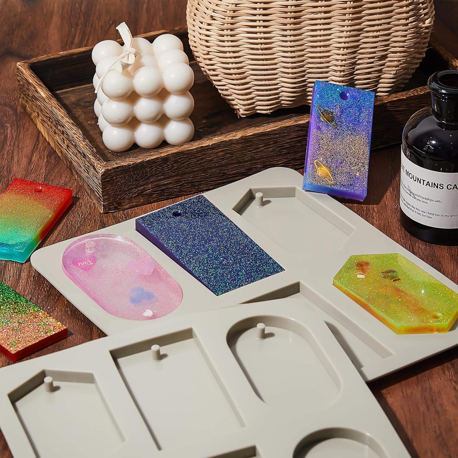2 Pcs Silicone Wax Melt Molds Silicone Resin Keychain and Wax Sachets Epoxy Casting Jewelry Making Molds with Hanging Holes for DIY Jewelry Handicrafts — image 6