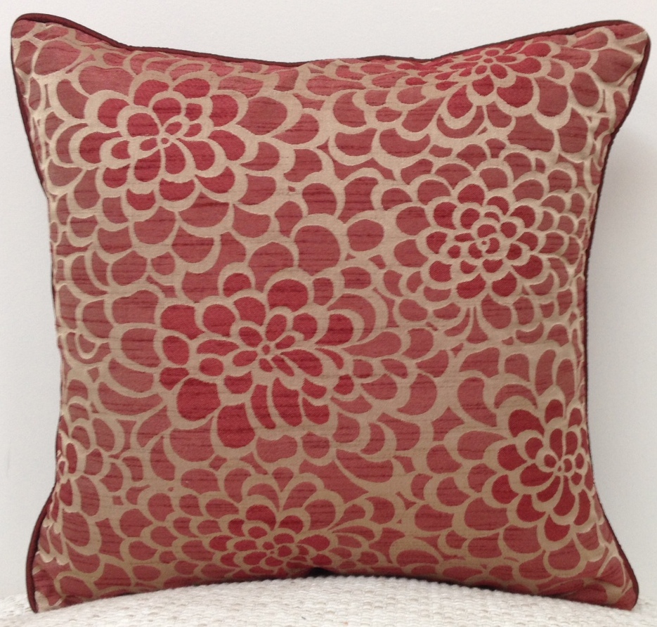 Pack of 4 Flower Marone Petal Design Square Cushion Covers Maroon โ image 2