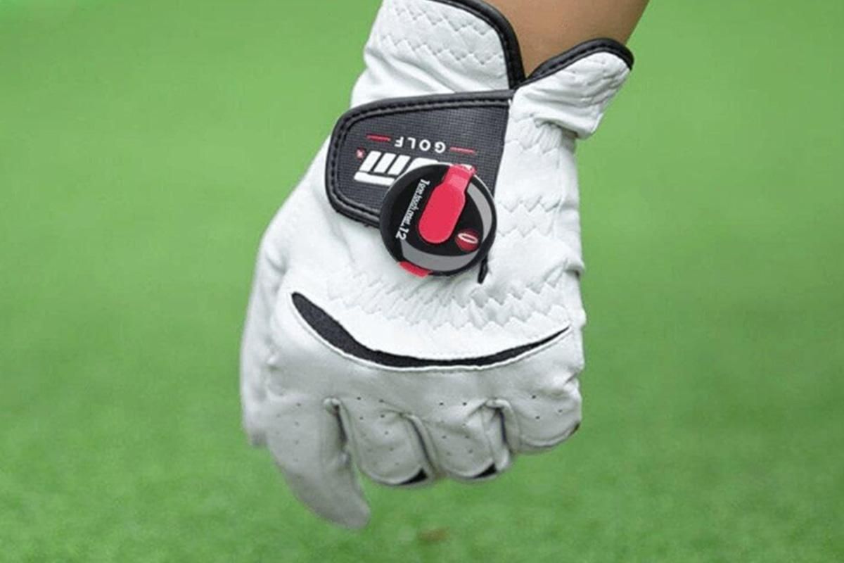 Golf Stroke Counter - Clip-On Score Keeper for Gloves & Hats (3 Colors) - Black — image 4