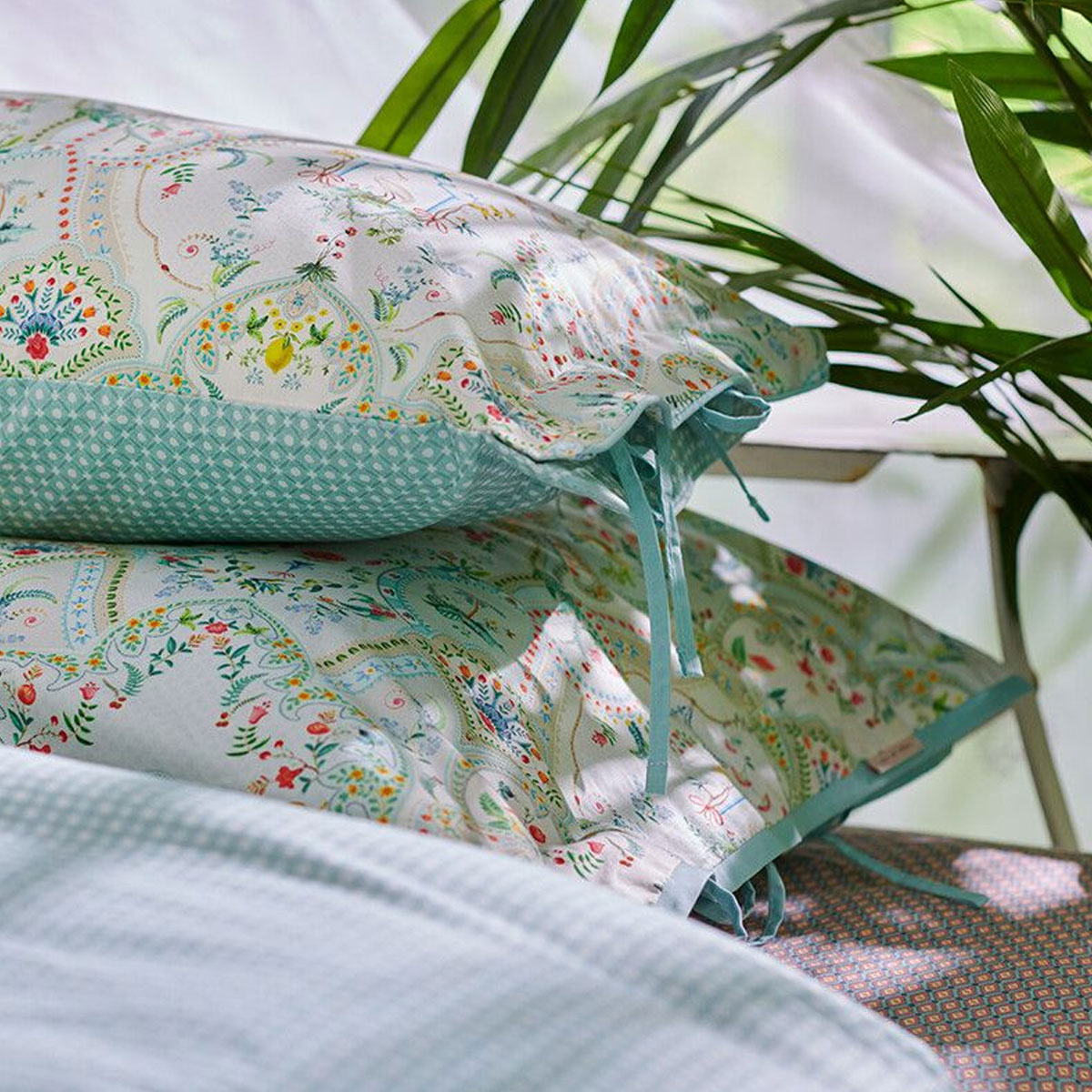 PIP Studio Curious Animals White Cotton Quilt Cover Set Queen — image 2