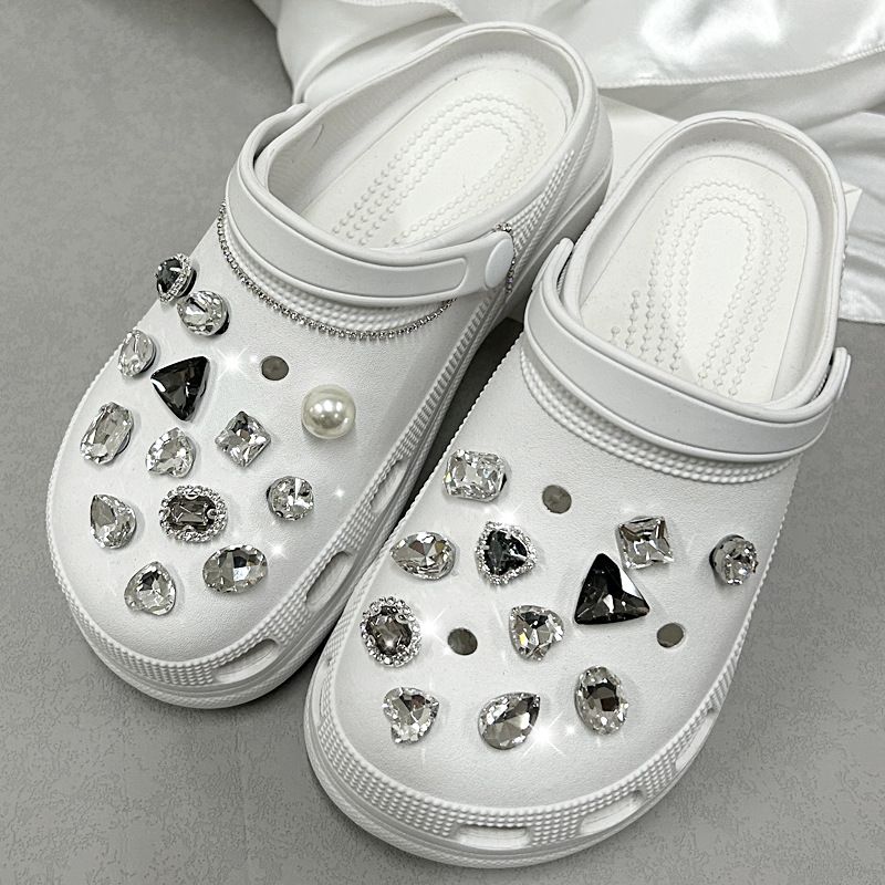 Bling Shoe Charms for Women Girl - Shoe Decoration Charms Crystal Diamond Luxury Shoe Accessories for Sandals,Party Favors Gifts — image 5