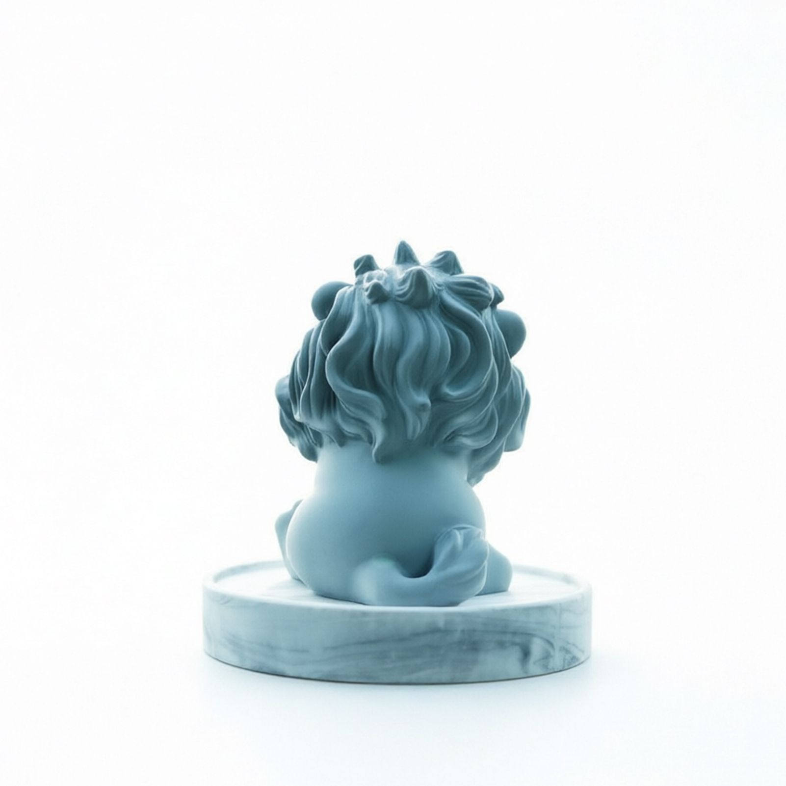 Smiling Lion Gypsum Statue - Handcrafted Plaster Aromatherapy Diffuser & Artistic Home Decor for Shelf, Desk, and Bedroom - Minimalist White Animal Sculpture — image 2