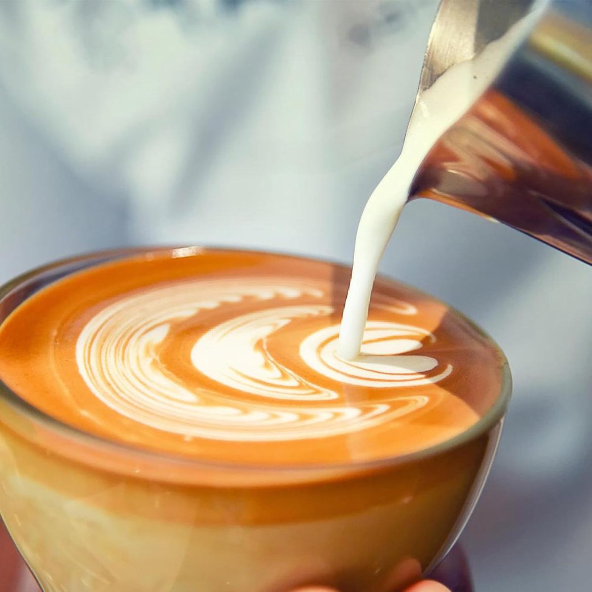 Milk Jug - Barista Latte Artisan Accessories with Lid - 600ml Milk Jug - Stainless Steel Milk Jug with Lid - Milk Frothing Jug - Coffee Milk Jug with โ image 5