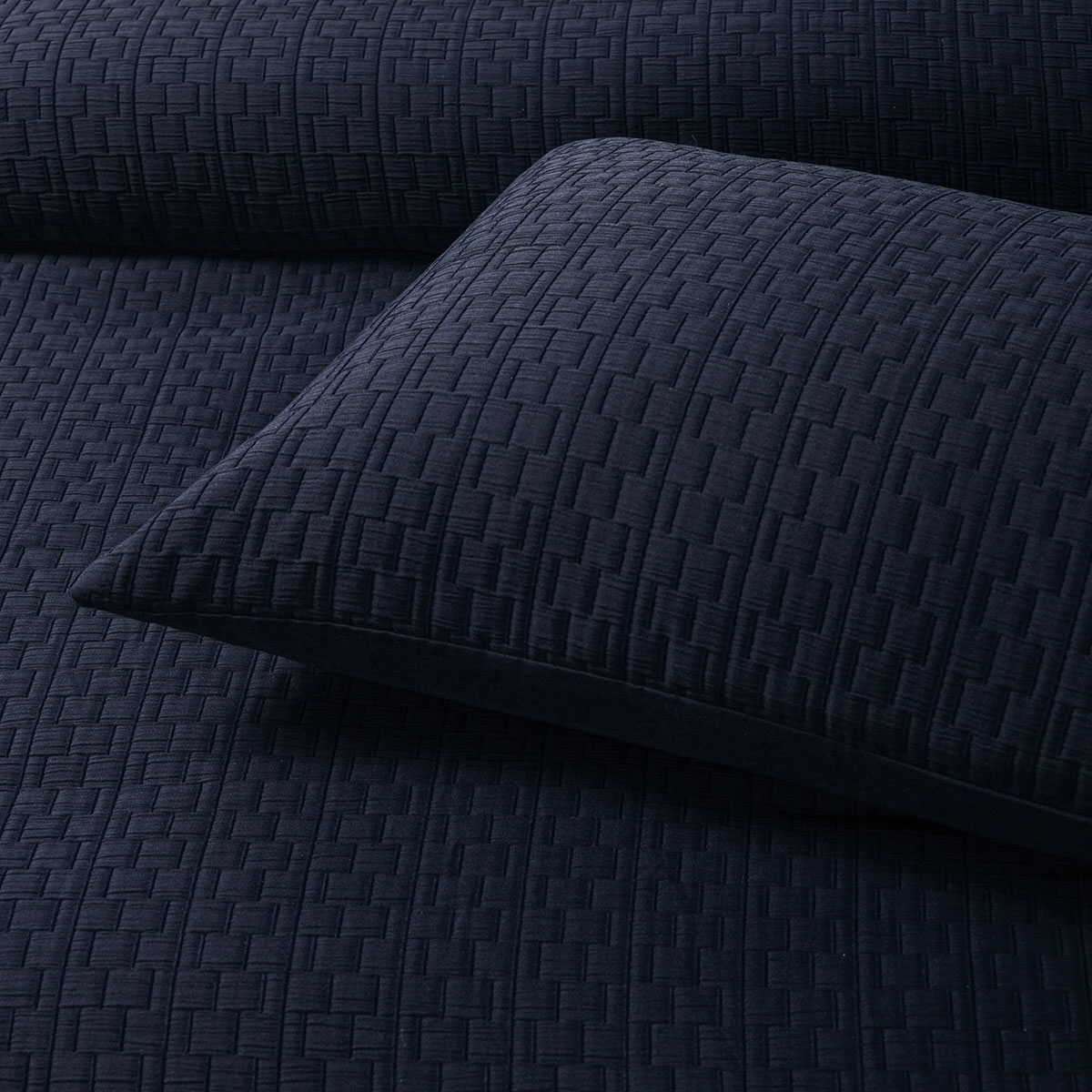 Bianca Burleigh Ink Jacquard Quilt Cover Set Queen — image 4
