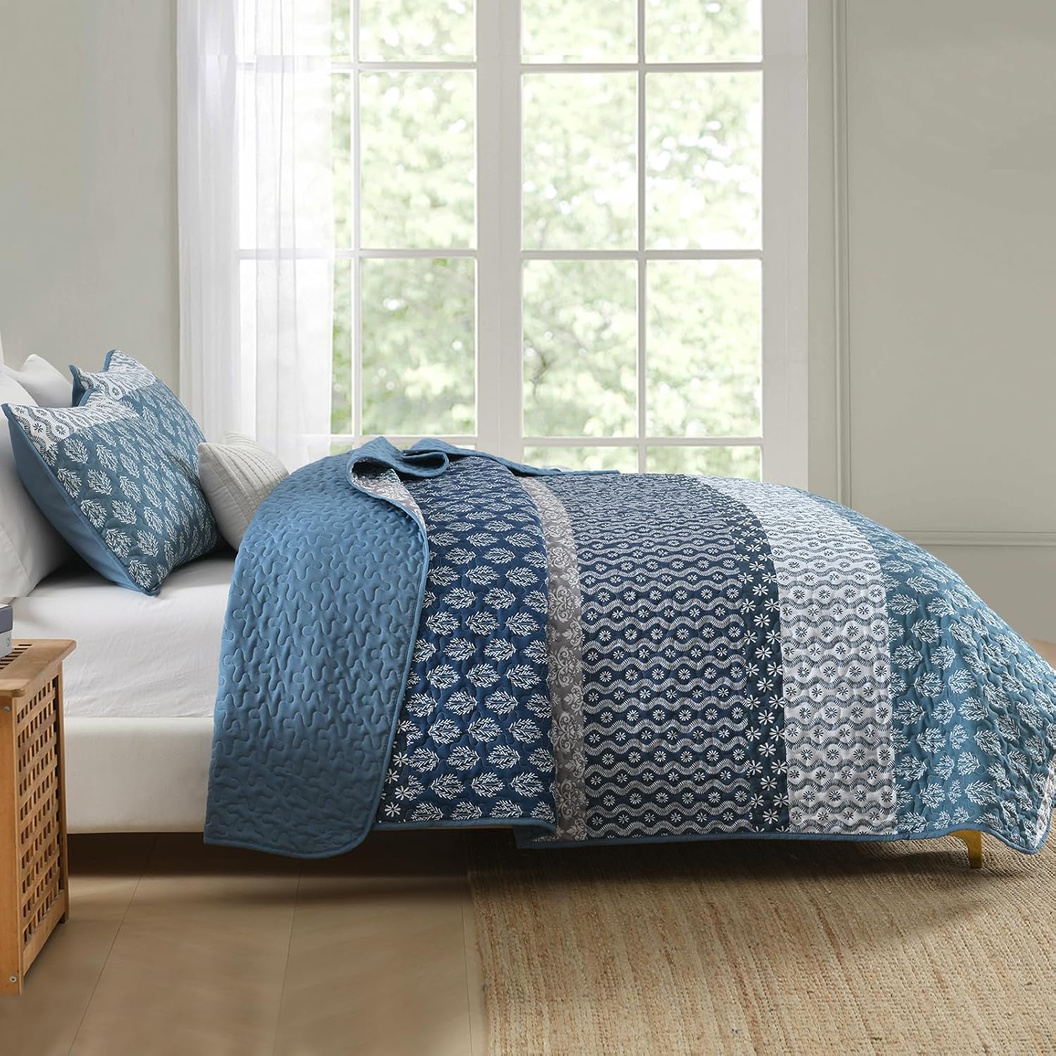 Classic Hydrangea Soft Quilted 3 Pc Bedspread & Pillow Cover Set โ image 4