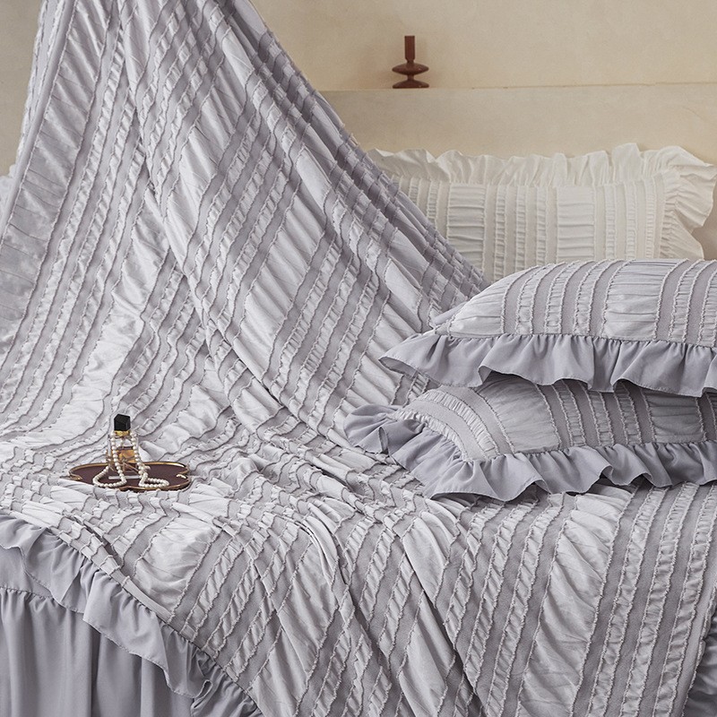 White Elegant Ruffle Seersucker Duvet Cover with 2PCS Pillow Shams - 3-Piece Vertical Stripe Clipped Floral Textured Bedding (Full Size 200 x 229 CM) — image 4