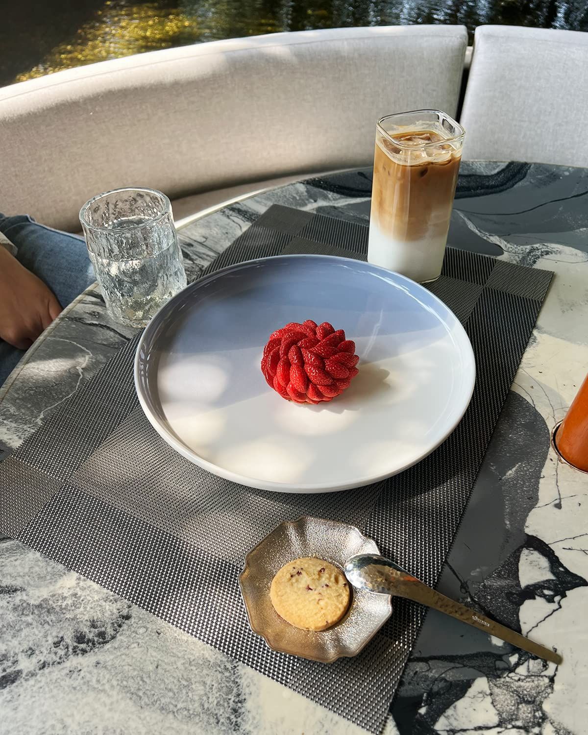 Table Placemats Set of 6 - PVC Heat-Resistant Placemats Washable Kitchen Table Mats Double Sided Placemats Easy (Silver Gray) โ image 3