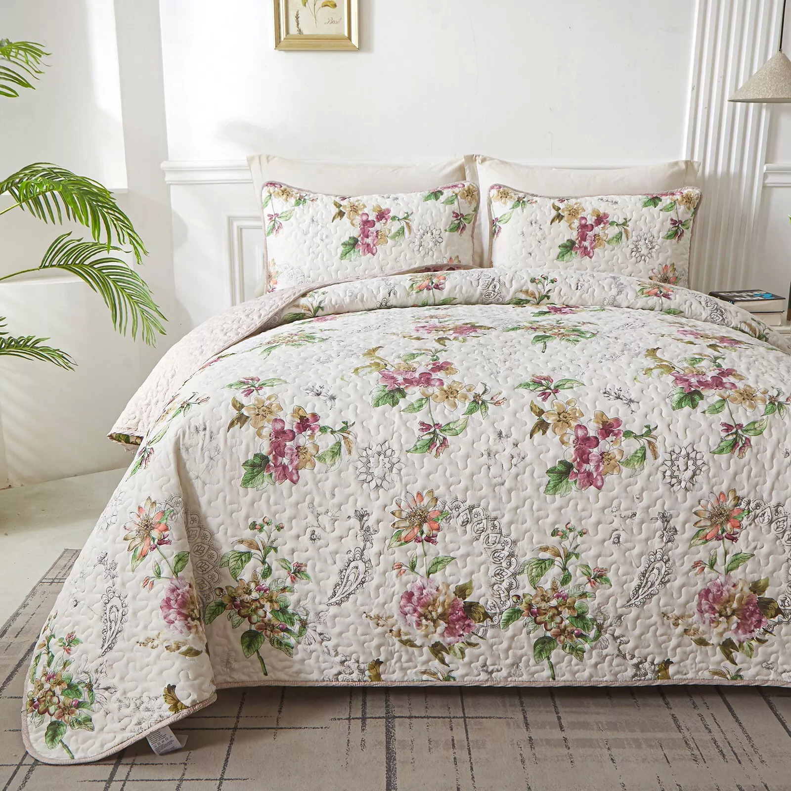 Artisan Quilted Coverlet and Pillowcases Set: A Masterpiece for Your Bed - Queen size — image 3
