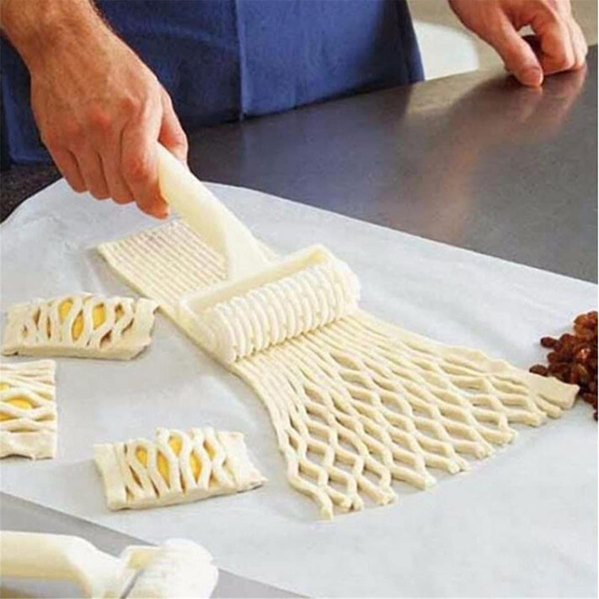 Baking Tools Lattice Roller Cutter Biscuit and Pizza Crust Processing Molds Plastic — image 5