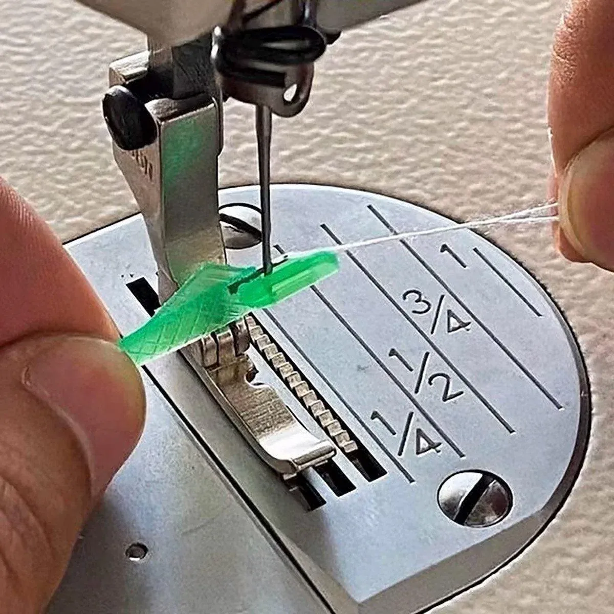 5PCS Plastic Needle Threader Tool for Sewing Machine Quick Lead Garment Sewing - Green โ image 5