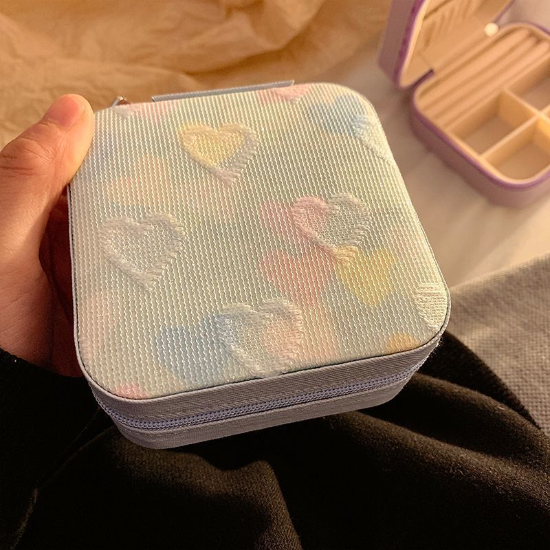 heart shaped jewelry box — image 3