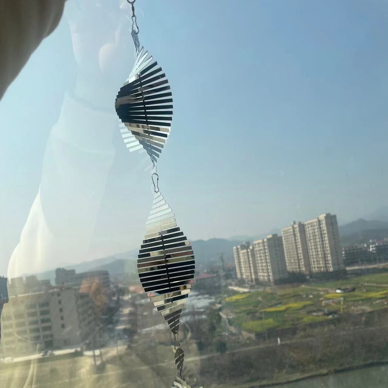 Bird Deterrent Wind Spinner Weather-Resistant Reflector Metal Double-Sided Highly Reflective Device for Indoor Outdoor Use Garden — image 4