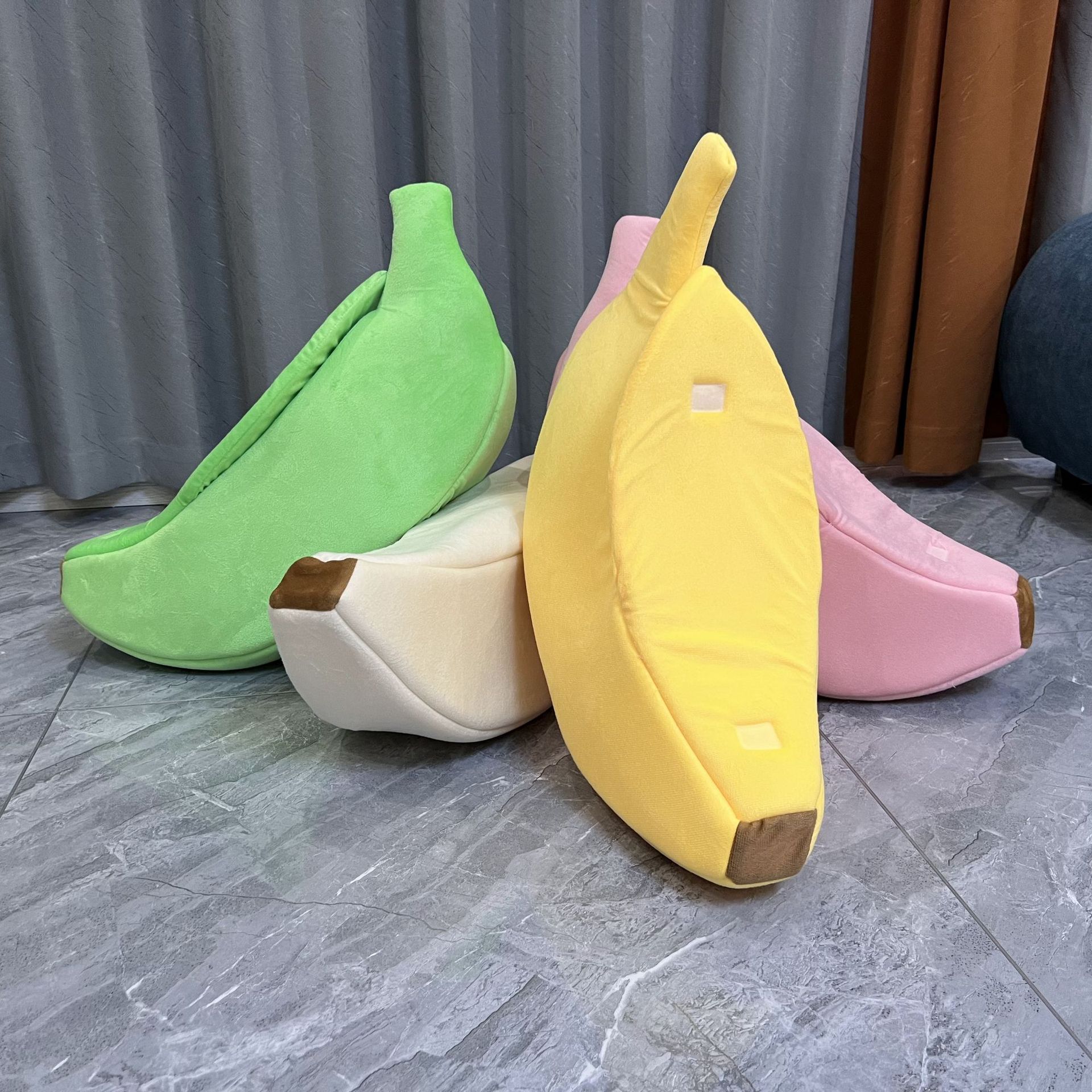 Pink Cozy Banana Peel Pet Bed - Plush & Warm Cave House for Cats & Small Dogs (Large) โ image 3