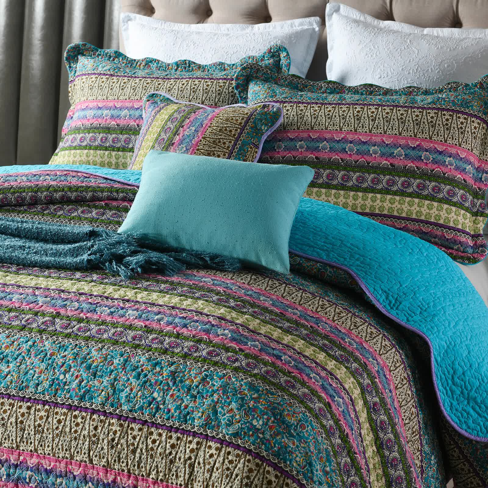 Grenn Teal Boho style Printed Bedspread Quilt Set + Pillowcases — image 2