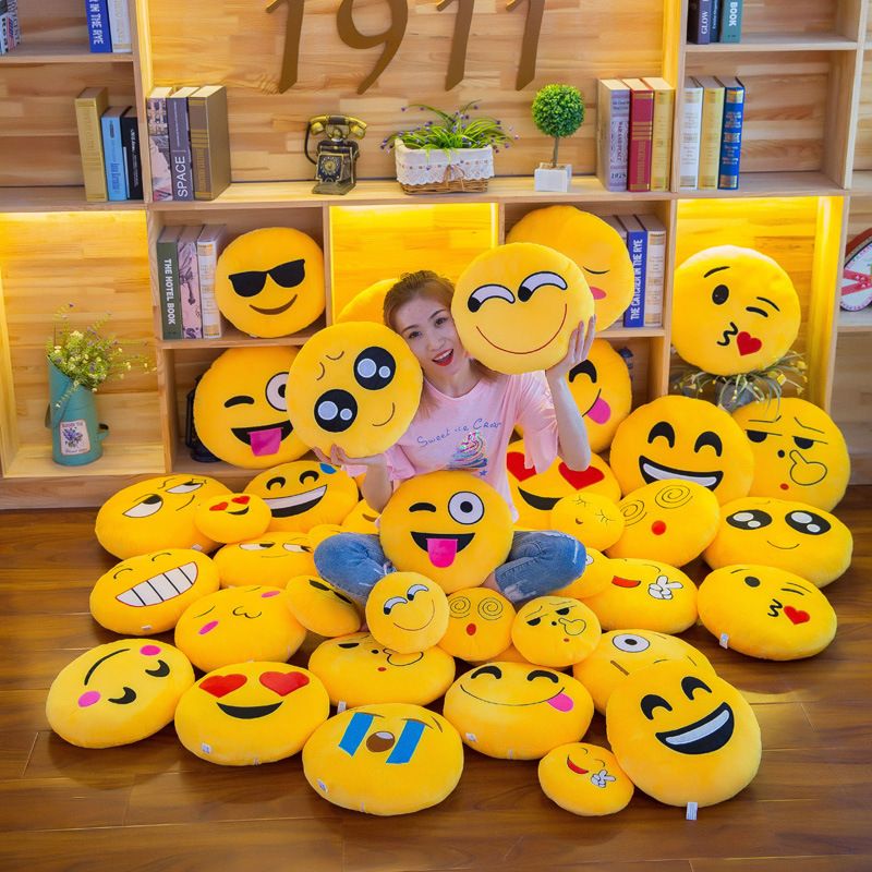 Plush Emoji Pillow PP Cotton Hand Warmer Flying Kiss 40cm pillow โ image 3