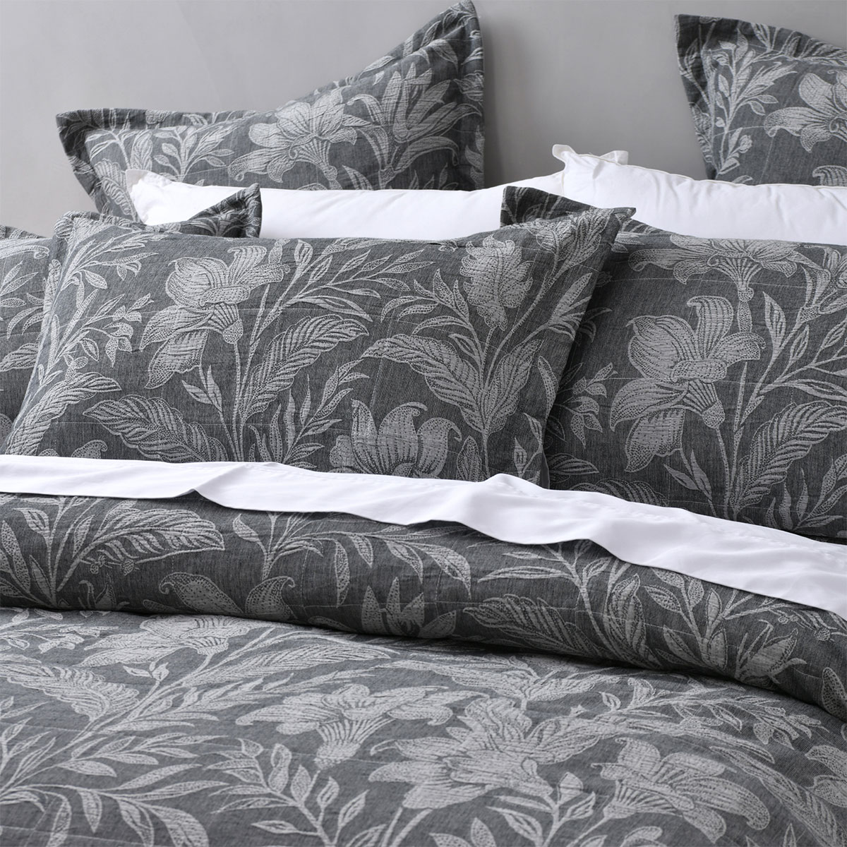 Bianca Maidstone Grey Floral Jacquard Bedspread Set Super King — image 3