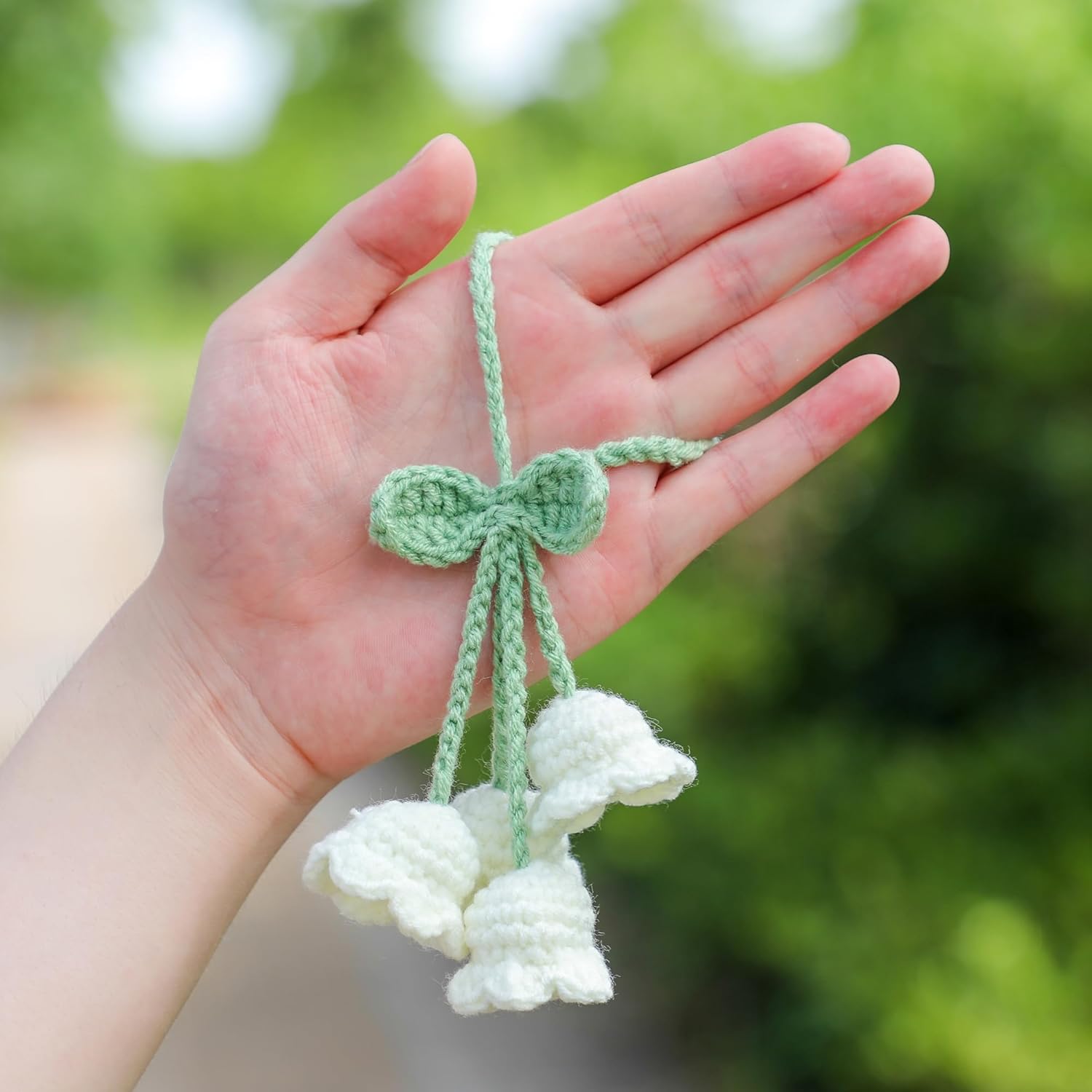 Lily Flower Hand Knitted Car Mirror Suspension Accessories, Rearview Mirror Accessories Car Decoration for Men and Women — image 5
