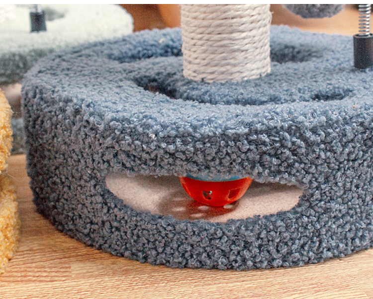 Green Bold Flower Cat Scratching Post - Interactive Plush & Sisal Cat Toy with Teaser Balls โ image 4