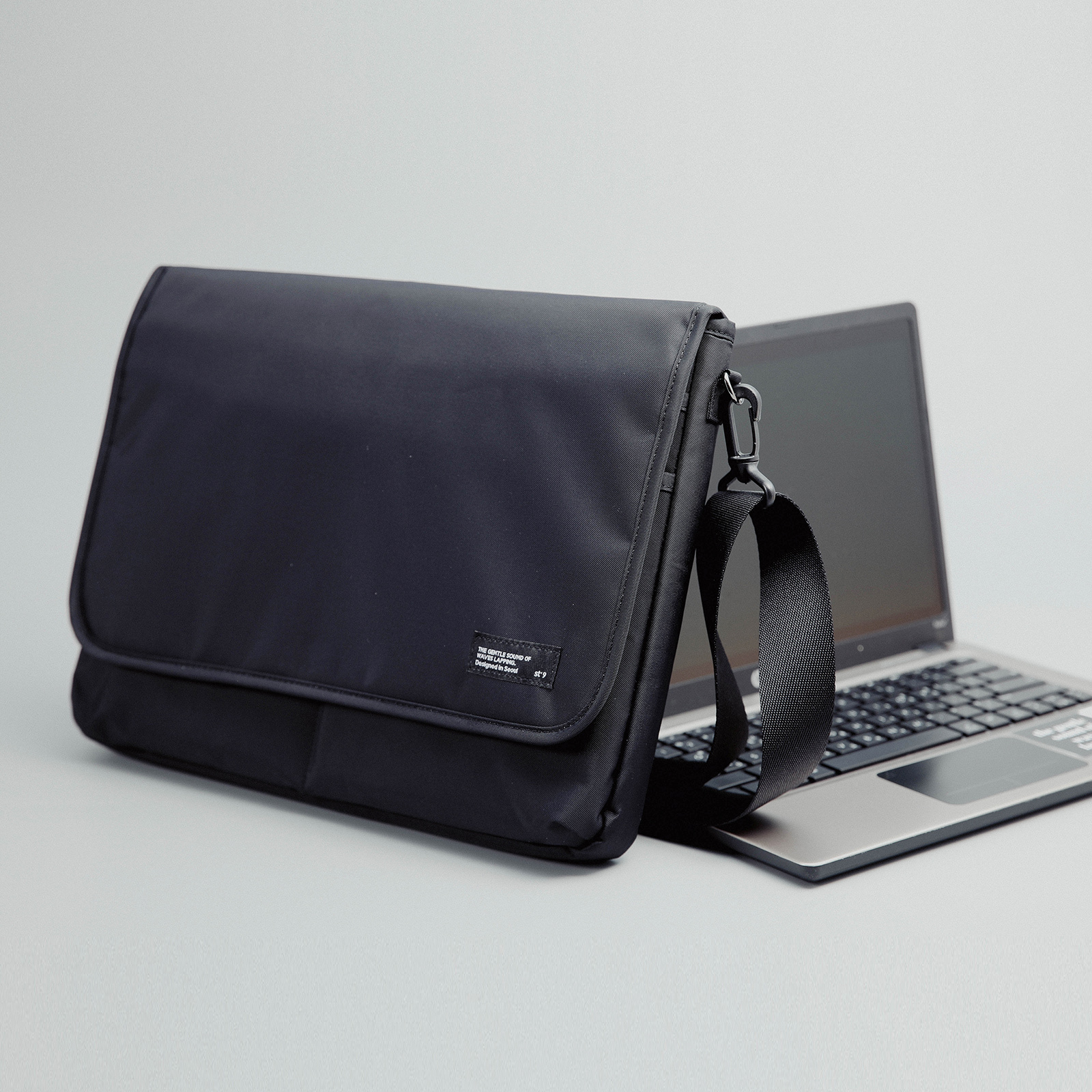 15.6/16 inch Laptop Sleeve Padded Shoulder Bag Travel Carry Case LATO BLACK — image 4