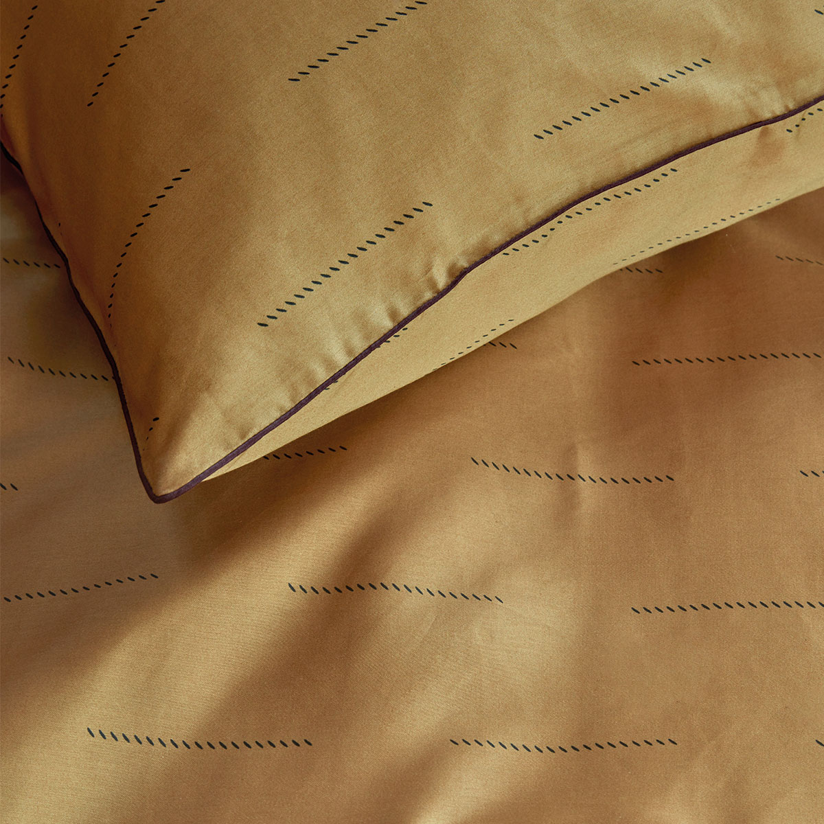 PIP Studio Blurred Lines Yellow Cotton Sateen Quilt Cover Set Queen — image 3