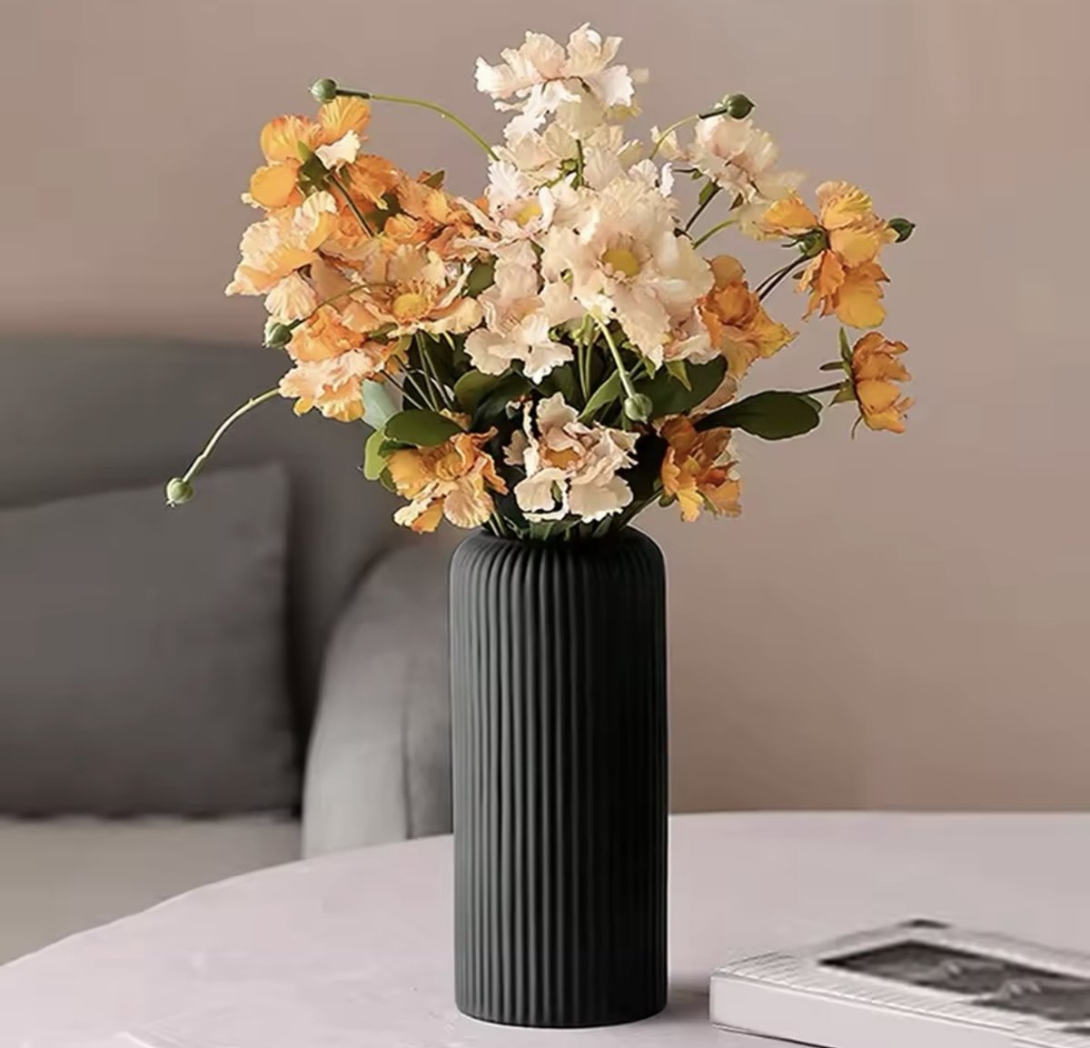 Luxurious Black Vase - Modern Style - Home Furnishings - Chic - Classic Style - Matte Black Interior - Modern Interior - Classic Model - Vase - Flower Vase โ image 3