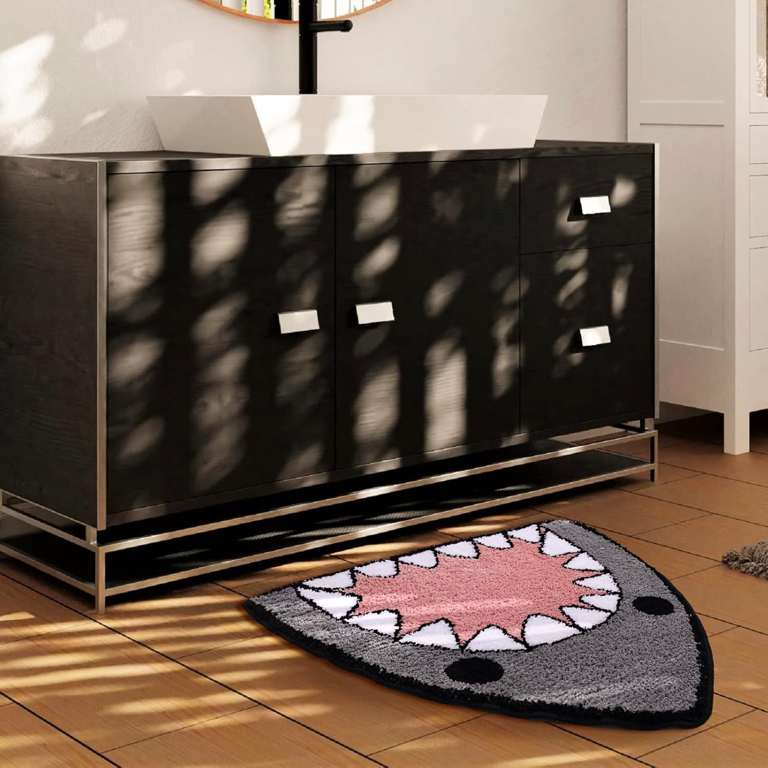 Bathroom Rug Bath Mat Shark Shaped Non Slip Bath Rug Extra Soft and Absorbent Microfiber Bath Rugs for Bathroom Floor Tub and Shower Dry Quickly — image 5