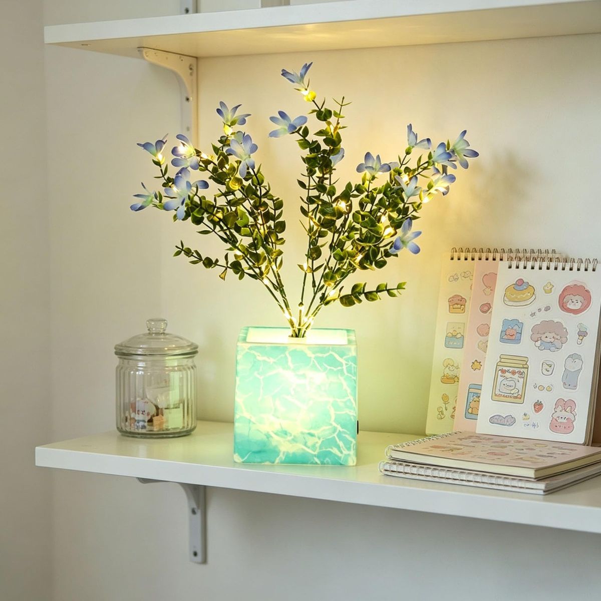White Magnolia Flower Table Lamp USB Battery Operated Decorative Bedside Lamp for Living Room Decor Office Bookstore Nail Salon Beauty Space Home Terrace — image 6
