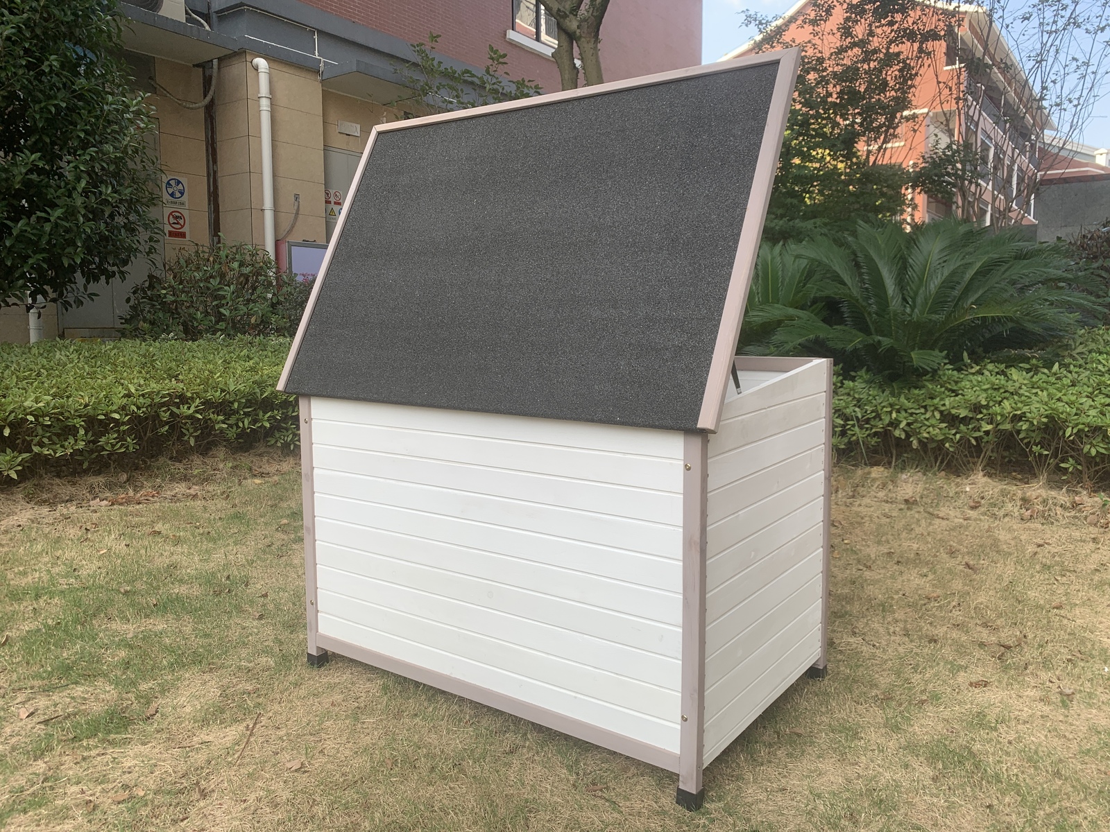 YES4PETS XL Timber Pet Dog Kennel House Puppy Wooden Timber Cabin With Stripe White — image 3