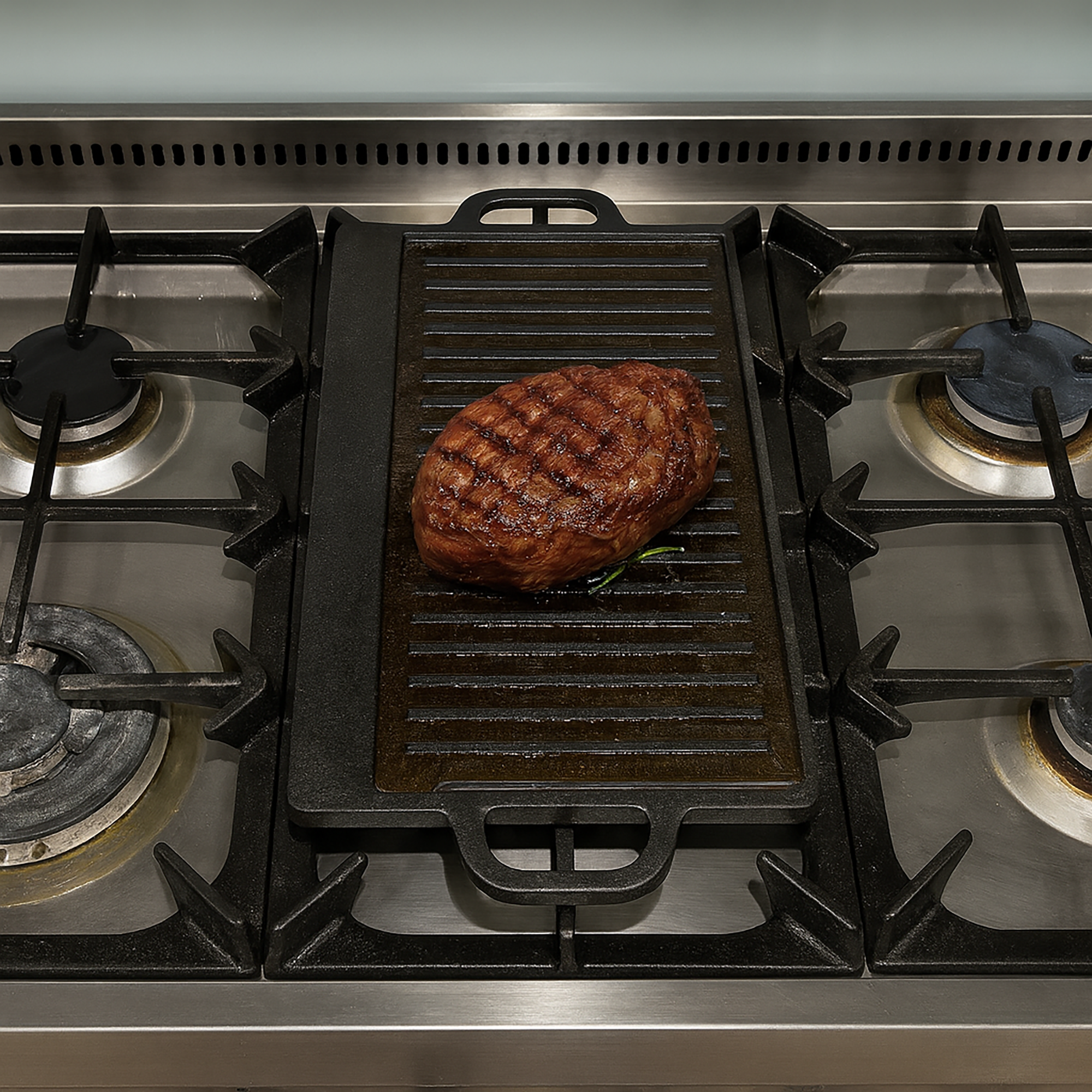 50 cm Reversible Cast Iron Grill & Griddle -Dual-Sided (Flat & Ribbed), Pre-Seasoned, Handles, for Stove-Top & Outdoor Use โ image 4