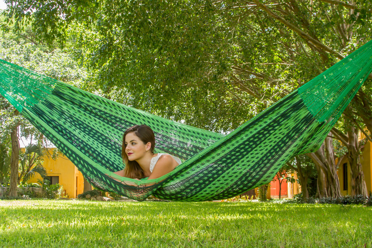 Mayan Legacy Queen Size Outdoor Cotton Mexican Hammock in Jardin Colour — image 6