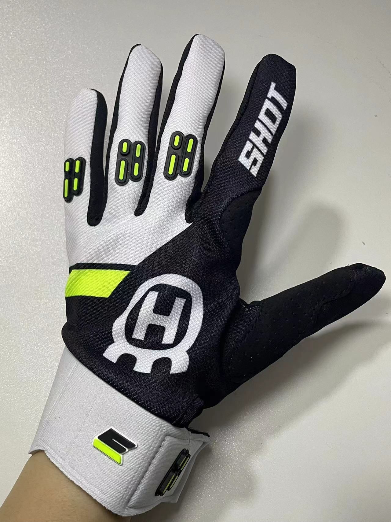 LOHAS FOX Touchscreen Cycling Gloves