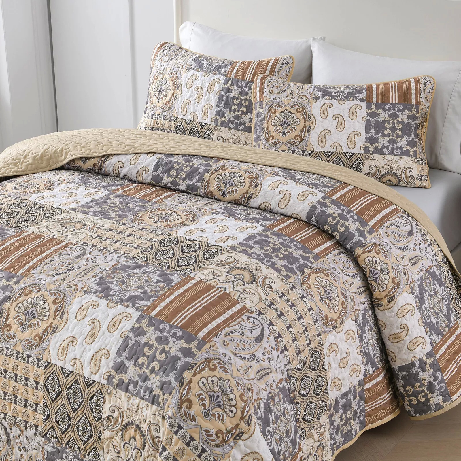 Quietude Quilted coverlet and pillowcovers set: Perfect for Relaxation - Queen size โ image 4