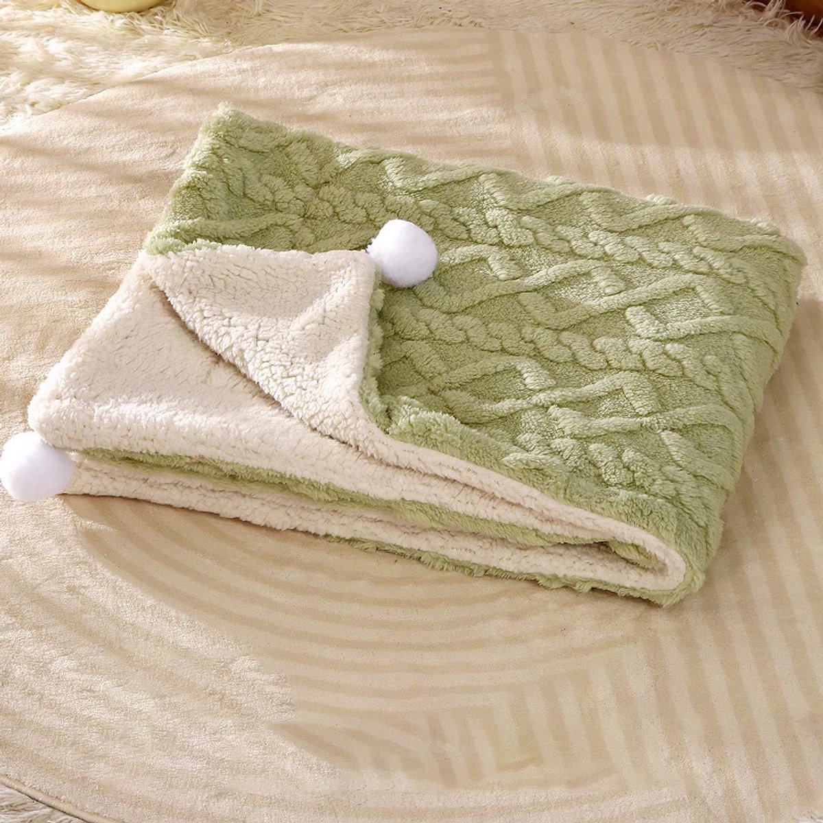 Pet Mat - Soft Pet Blanket - Warm Plush Blanket for Dogs and Cats - Comfortable & Cozy Sleep Blanket - 55 × 45cm