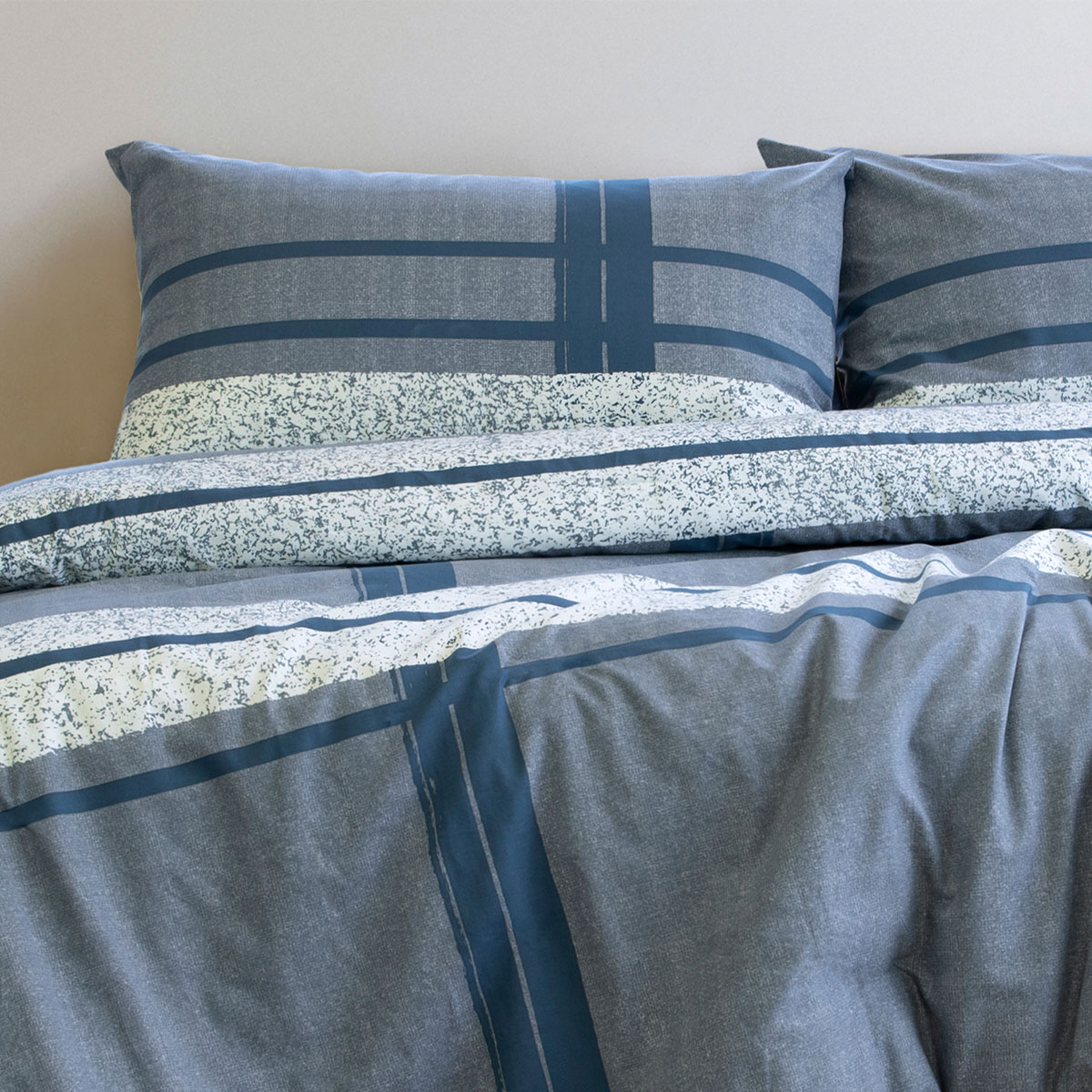 Ardor Mateo Navy Polyester Cotton Quilt Cover Set Queen — image 3